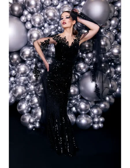 This is Party, this is SHOWTIME — FERRE Magazine, April 2023