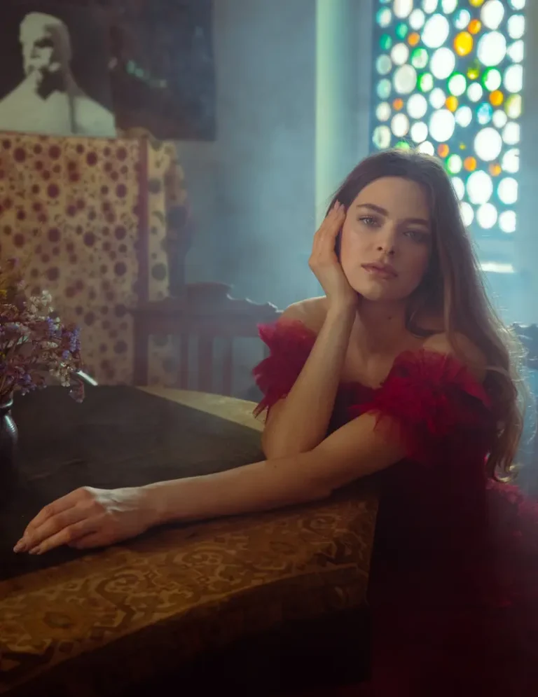 Pretty Woman — FERRE Magazine, May 2023