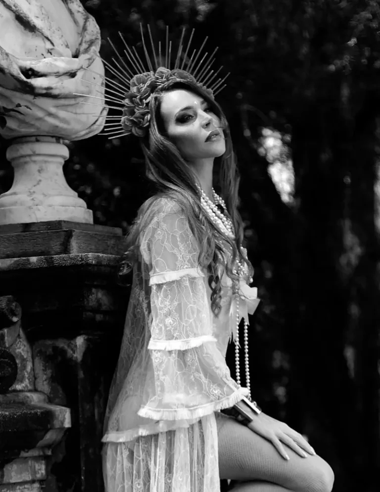 BOHEMIAN BURLESQUE — FERRE Magazine, June 2024