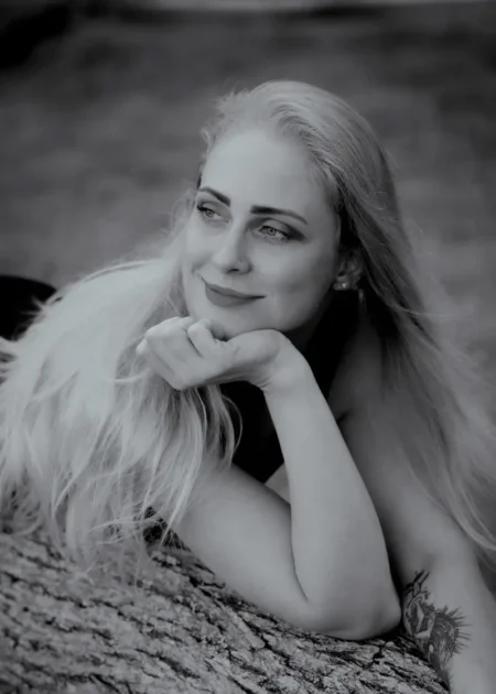 Pure Elegance: A Celebration of Natural Beauty and Grace — FERRE Magazine, October 2024