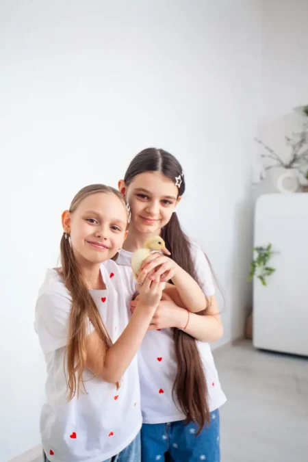 Elizabet and Valeria — FERRE Magazine, April 2025