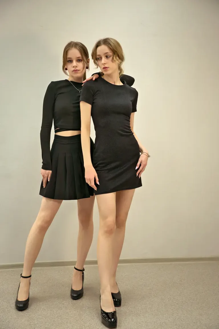 School-girls-friends — FERRE Magazine | The April Teen Edition | Vol.4 | 2025