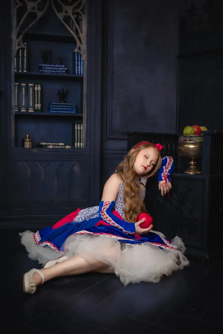 Don’t take other people’s apples — FERRE Magazine | The June Teen Edition | Vol.2 | 2025